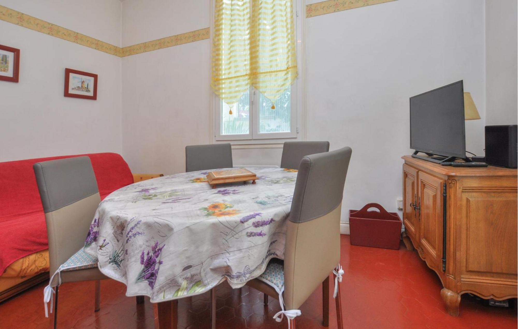 1 Bedroom Amazing In Appartamento